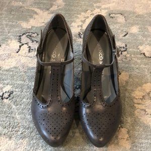 Franco Sarto vintage inspired Charcoal grey  T-str